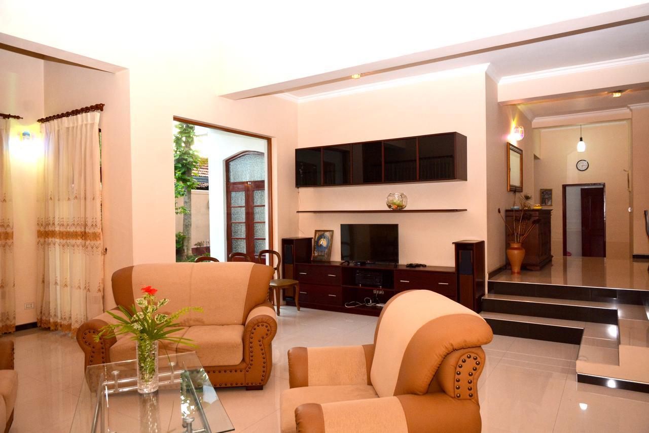 Robi Garden Villa เนกอมโบ ภายนอก รูปภาพ