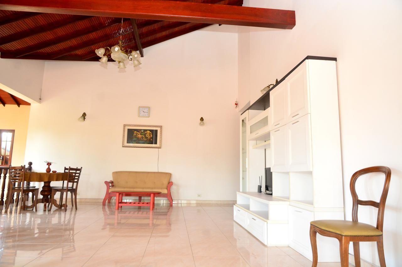 Robi Garden Villa เนกอมโบ ภายนอก รูปภาพ